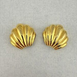 Vintage Signed Nancy Katz Shoe Clips Gold Tone Scallop Shell Bluette France 1.25